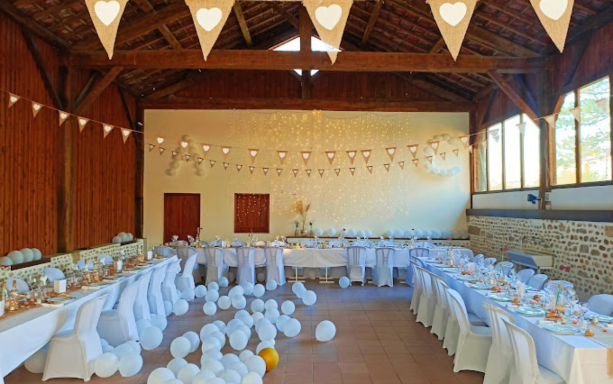 Salle de fête du Château de Bregeux