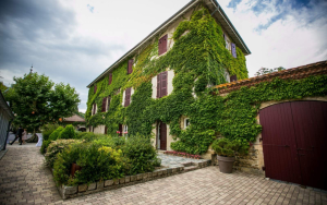 Vue extérieure du Domaine de Grand Maison