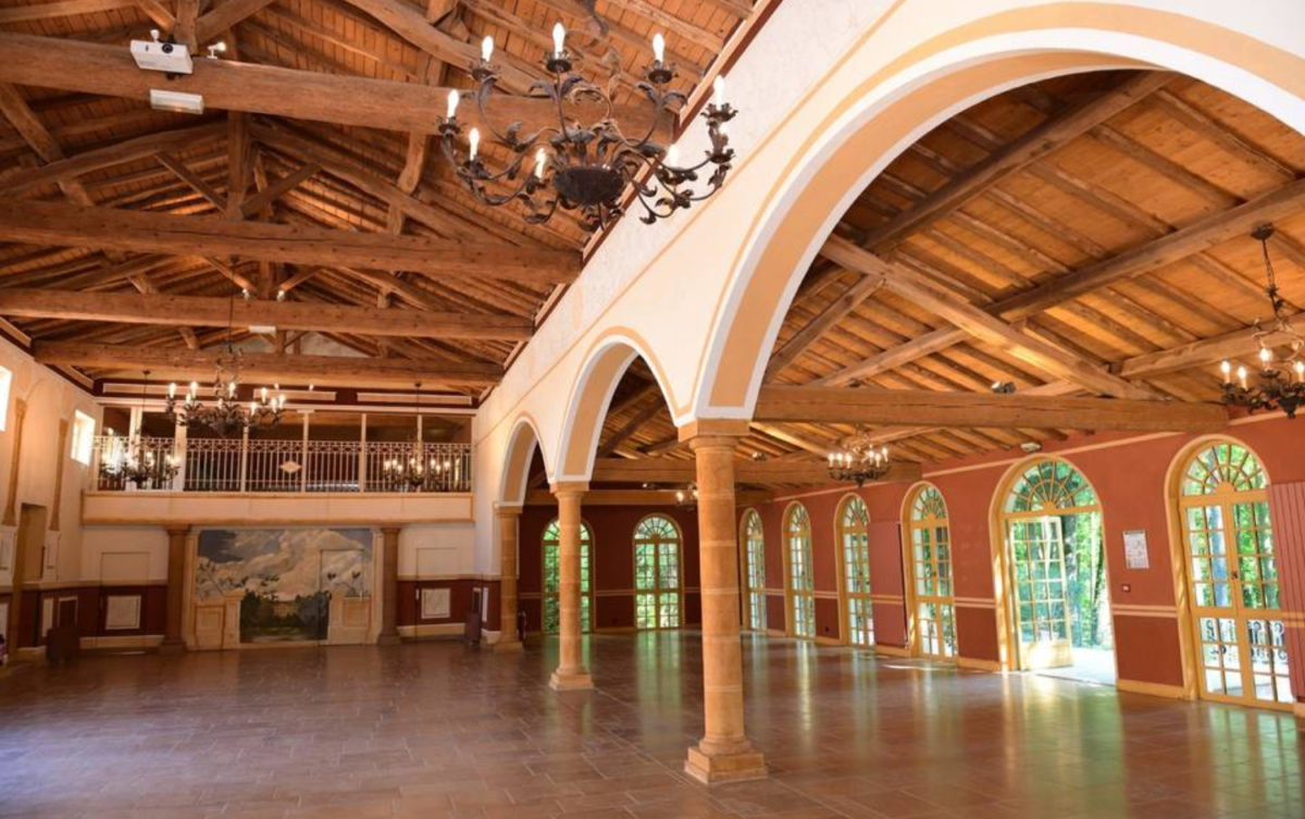 Salle de fête du Château de Chavagneux