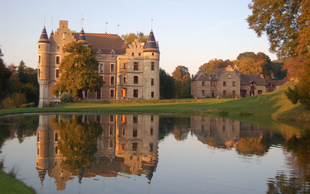 Vue extérieure du Château de Pupetières