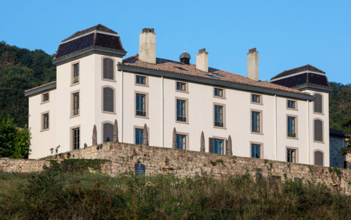 Vue extérieure du Château de Souzy