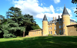 Vue extérieure du Château de Janze