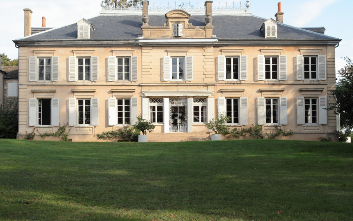 Vue extérieure du Château de Ravatys