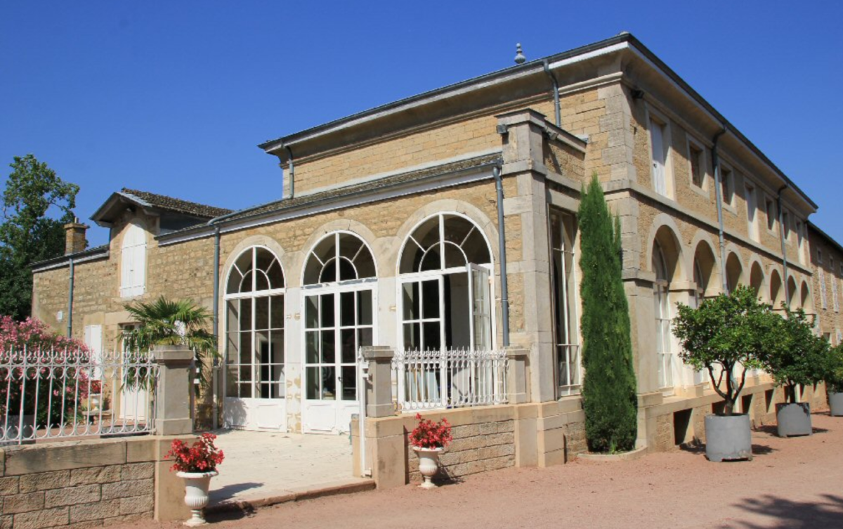 Vue extérieure du Château de Ravatys