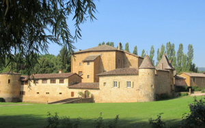 Vue extérieure du Château de Sou