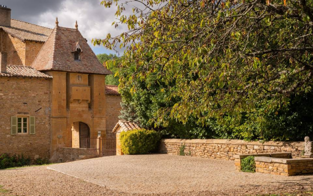 chateau-sou-exterieru-1200x753