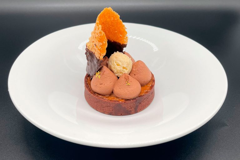 Entremet chocolat et sa noisette