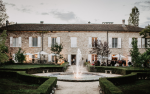 Vue extérieure au Domaine de la Chartrognière