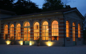 Vue de nuit de L'Orangerie Merlin