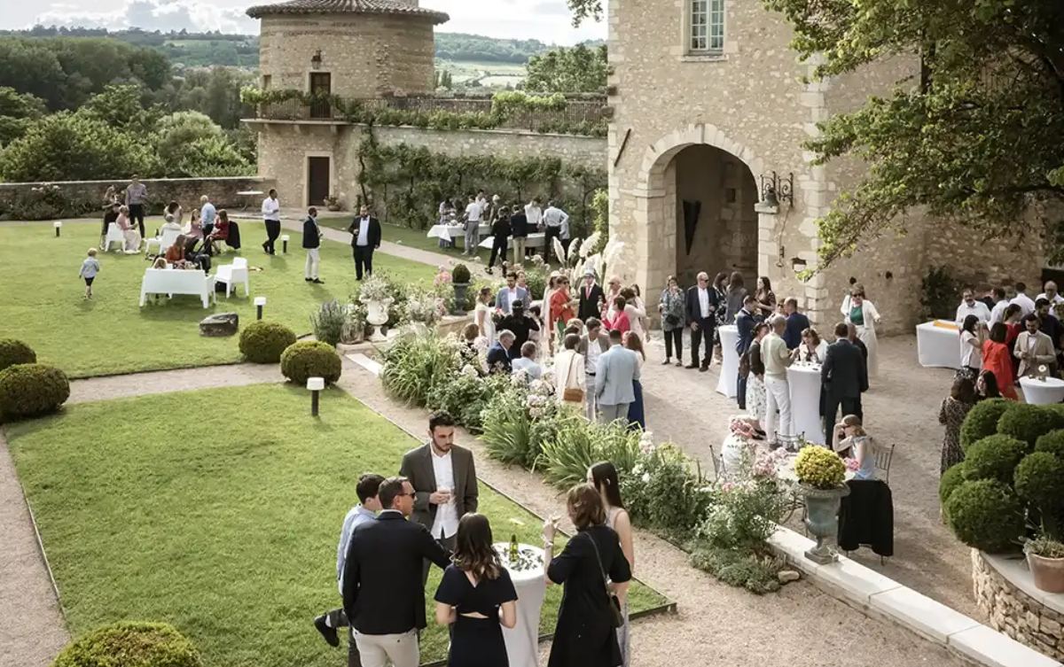 château de st bernard cocktail